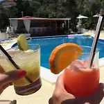 Ftelia Skiathos Town