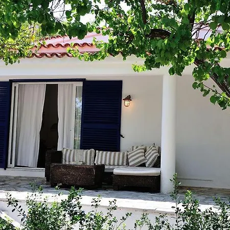 Villa Ftelia