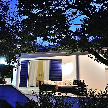 Ftelia * Skiathos Town